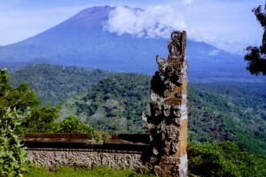 Bali w cieniu wulkanu Agung – duchowe serce Indonezji