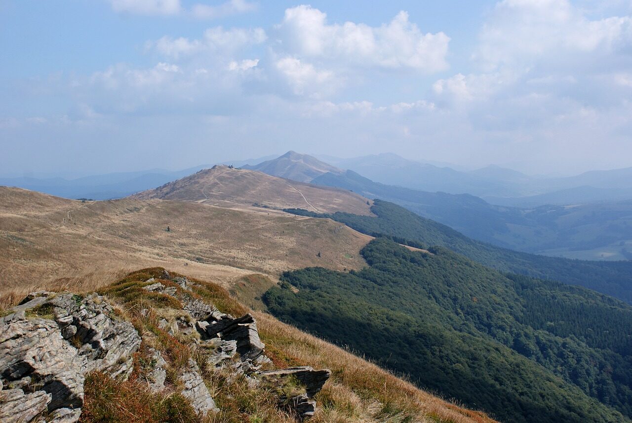 Bieszczady – co zobaczyć na końcu Polski? Spokój, połoniny i dzika natura